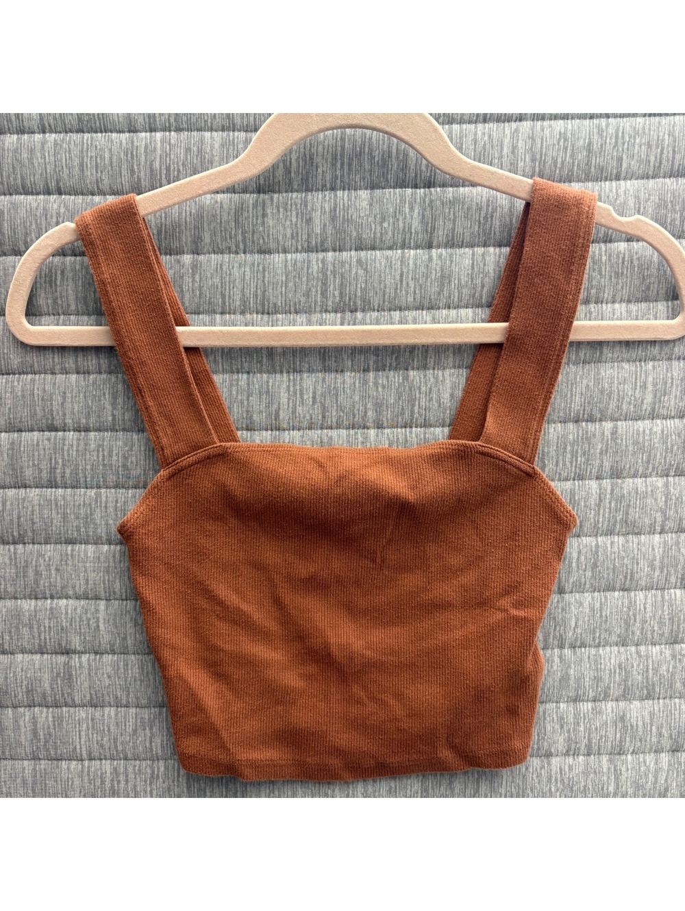 Abercrombie & Fitch Soft AF Knit Ribbed Crop Tank Top Size Small Brown